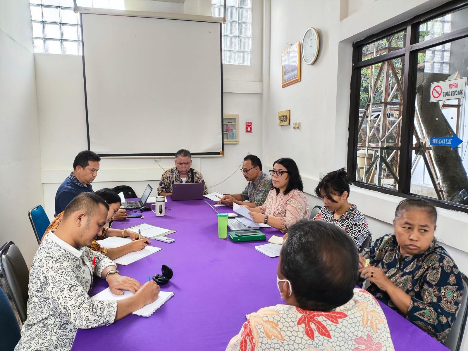 rapat1